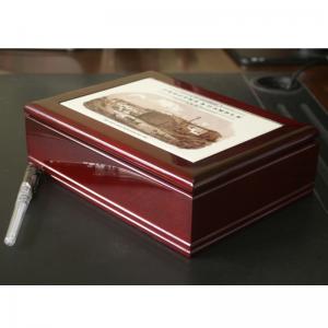 cutie cu geam termopan