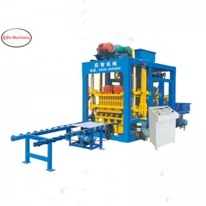 Aplicarea mașinii automate de cărămizi fără foc (mașină de formare a blocurilor QT4-15S)