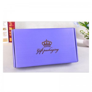 Hârtie tipărită cu ștampilarea la cald