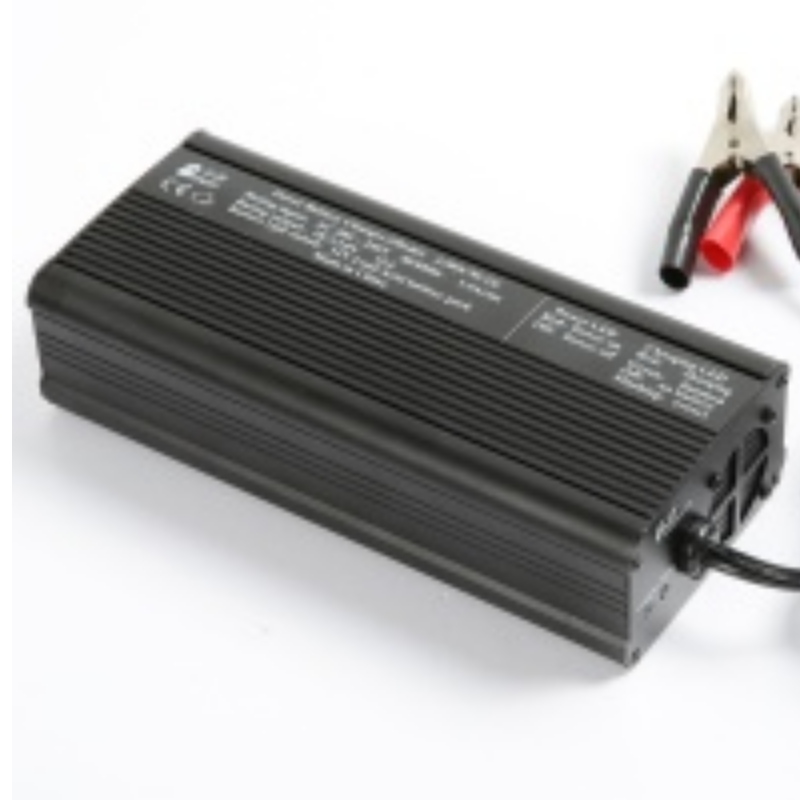 Încărcător LiPo pentru baterie Li-ion / polimer 12V ~ 48V 16.8V 29.4V 42.0V 58.8V încărcător