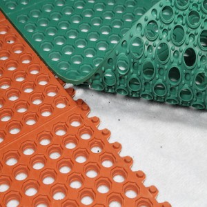Covoraș de drenaj din cauciuc natural perforat de înaltă calitate pentru punți
