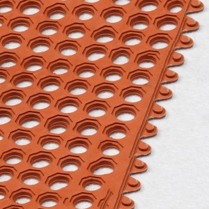 Cauciuc SBR de interblocare Covor de drenaj pentru stațiuni de schi și joacă