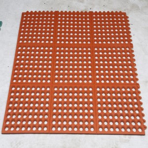 Covorașă de cauciuc rezistentă la compresie SBR inalt din cauciuc covor de protecție pentru iarbă