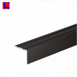 Unghi de extrudare din aluminiu 6063 T5 personalizat