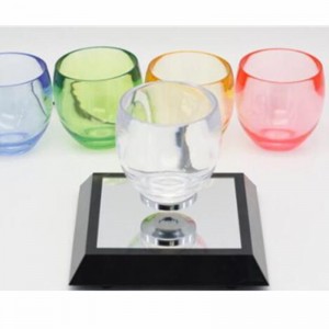 Pahar cu băutură de flotjng cu rotire magnetică cu 360 rotire