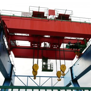 Macara deasupra dublu fascicul cu carucior dublu