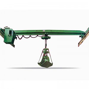 Macara deasupra unei singure grinzi cu prindere