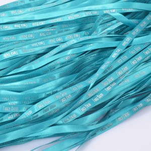 3 # Panglică din satin imprimată cu logo-ul personalizat