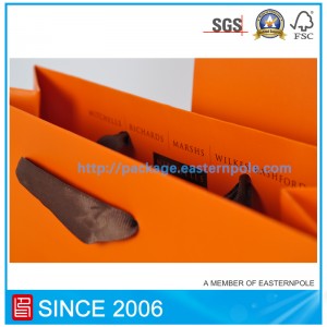 Pungă de hârtie de cumpărături cu design personalizat