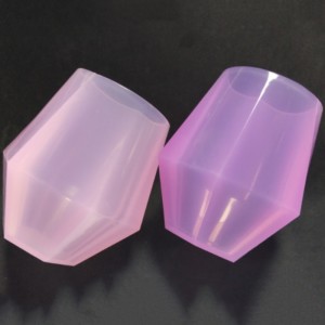 Cupa cu apa din silicon