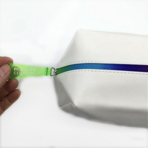 Geantă cosmetică PU