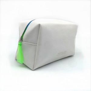 Geantă cosmetică PU