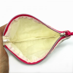 geanta cosmetica din lana