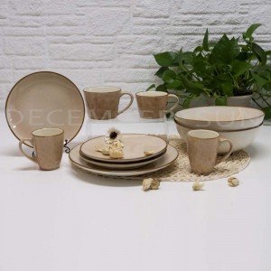 Set de cină simplă din ceramică
