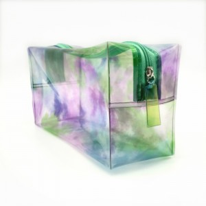 Geantă cosmetică din PVC2