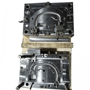 Balustradă pentru utilaje agricole