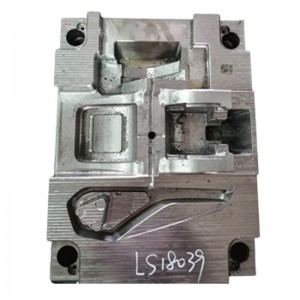 Centura de siguranță deblochează capacul