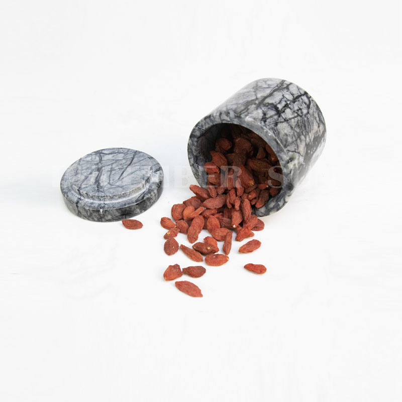 Borcan de marmură cu capac pentru articole de casă