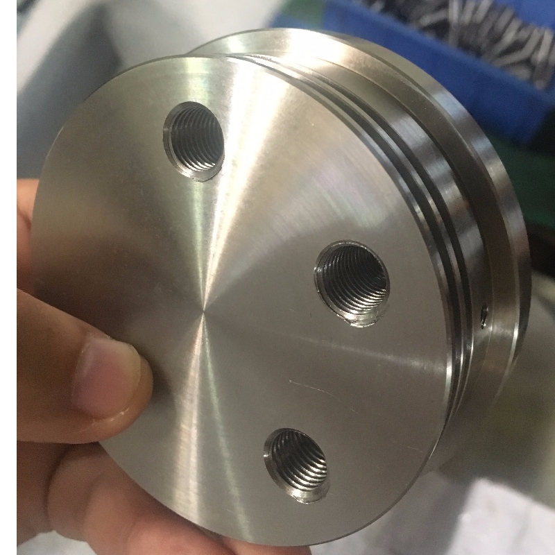 Părți de Machinare CNC de înaltă precizie/Material Ti-6Lv-4V / TC4/Thread M12