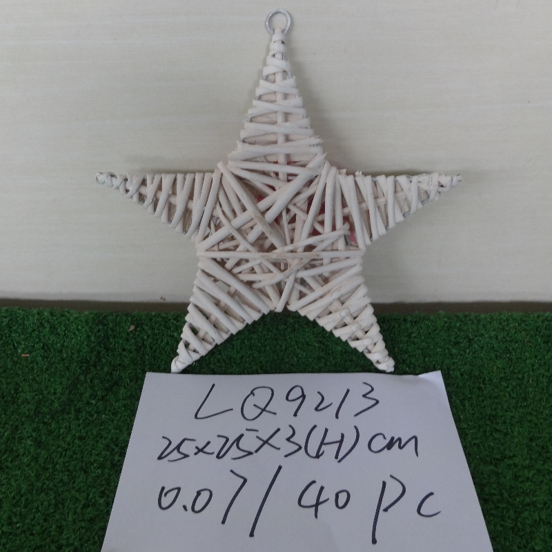 Decorațiuni realizate manual cu stele