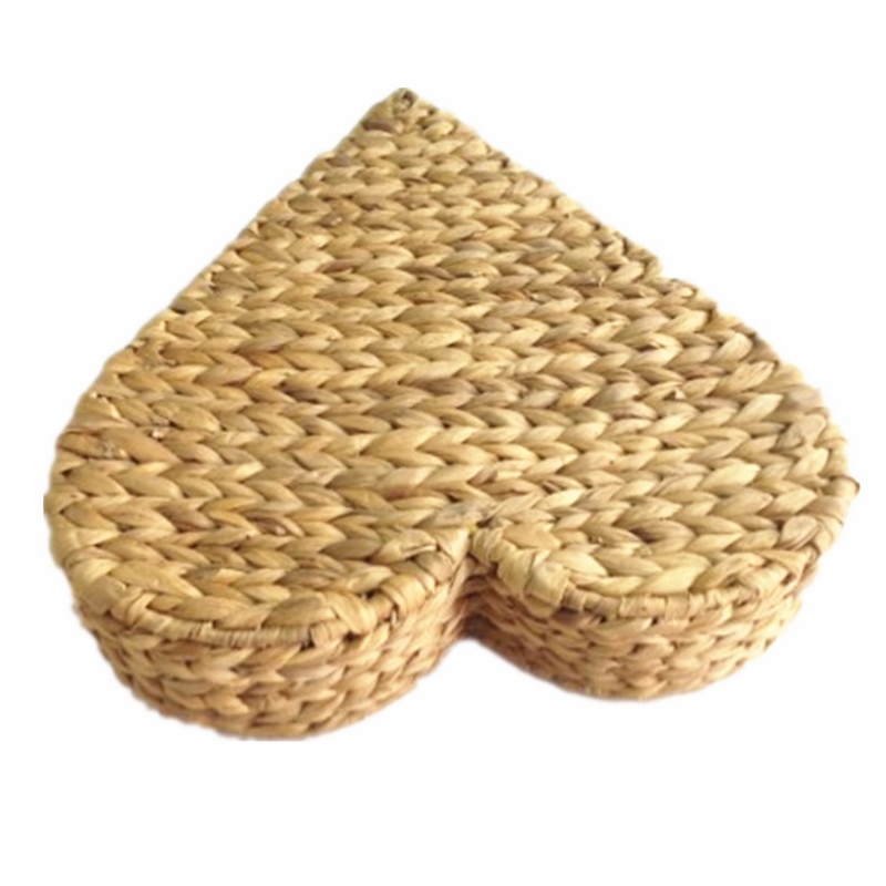 Coș de giacint cu apă în formă de inimă