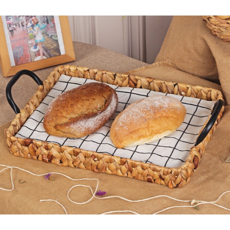 Tava de afișare a zambilei cu apă