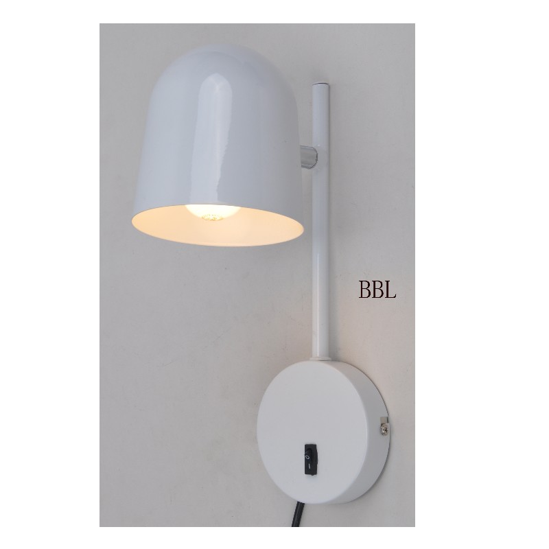 Lampă de perete cu nuanță rotativă de metal