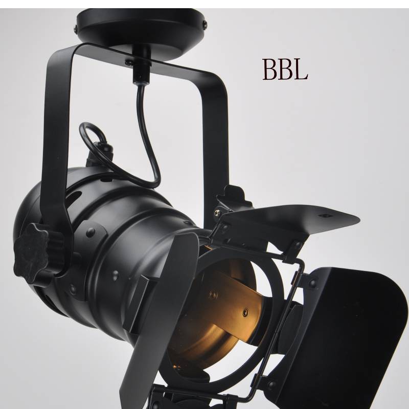 Filmul luminos-1 cu capac și U-suport, poate ajusta direcția