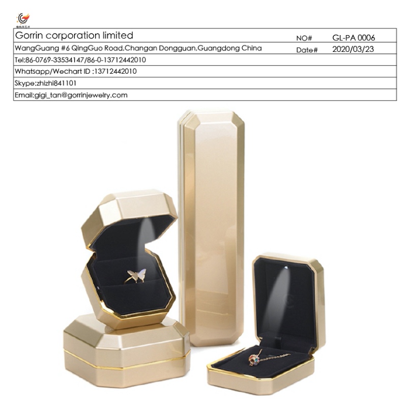 Cutie de bijuterii din plastic FL-PA0006 cu lumini LED