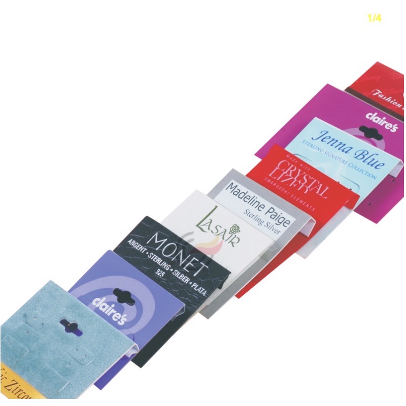 card de bijuterii din plastic