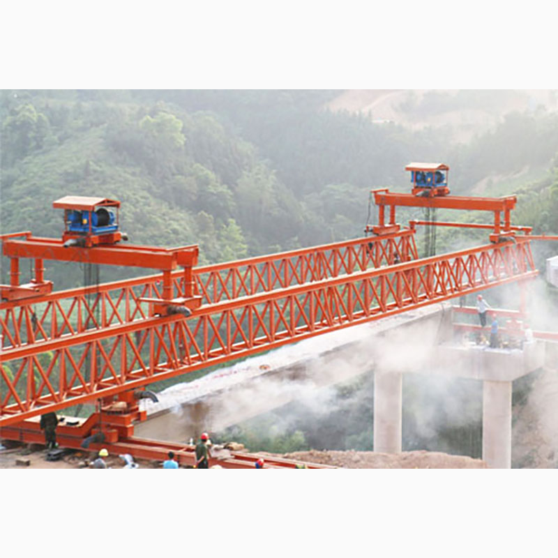 Lansator de grinzi de tip Highway Truss