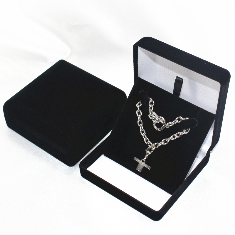 Articol D-33 Cutie de catifea formă rotundă pentru medalie, monedă și ecuson, mm. 90 * 90 * 39mm, greutate aproximativ 78g