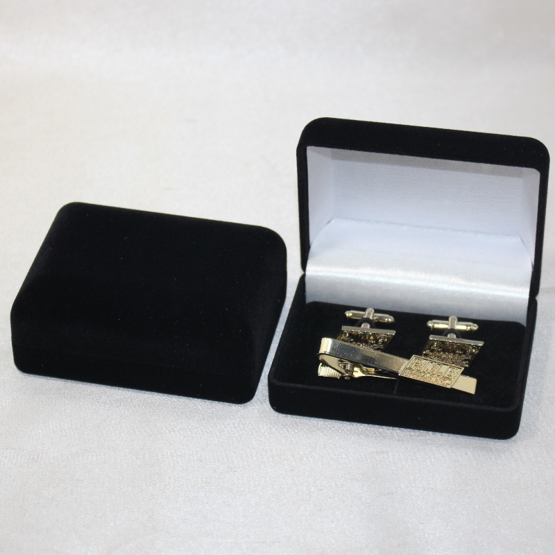 Obiect D-45 în formă rotundă Velvet Box pentru butoni, agrafe pentru cravate sau medalii, monede &insigne, mm.84*64*36, greutăţi despre 48g