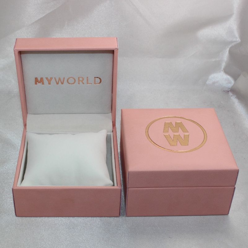 Articol V-05 dreptunghi Cutie de hârtie din plastic din piele pentru ceas. mm. 100 * 100 * 60, greutate aproximativ 194g