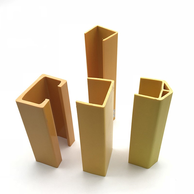 Profiluri de extrudare din plastic personalizate pentru diverse forme de U, canale ABS UPVC PP PE PVC pentru decorarea protecției mașinilor