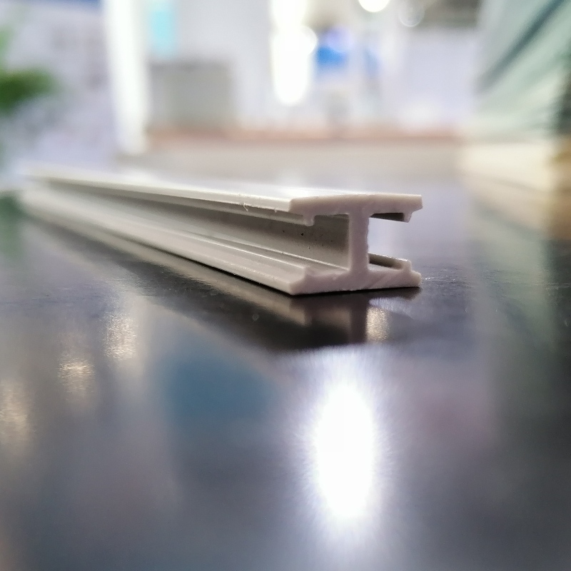 Instalarea conductelor cu conductă de înaltă rezistență construcția flanșelor cu conductă special ă benzi din flanșa PVC U pentru conducta pentru sistemul de ventilație