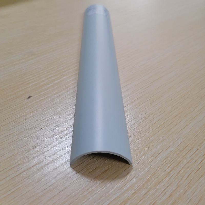 Profil extrudat din bandă de țevi din pvc din semi-cerc din canalul C din PVC pentru protecția marginilor