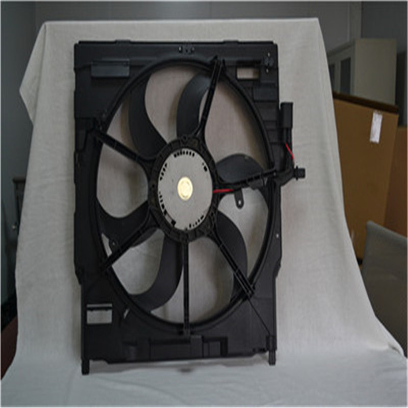 Ventilator de răcire a radiatorului pentru BMW E70 / E71 OEM # 17428618239 17428618238