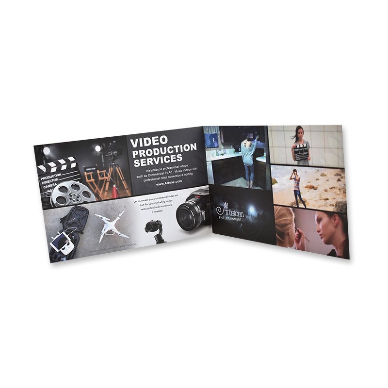 Centrează pliantul pliant