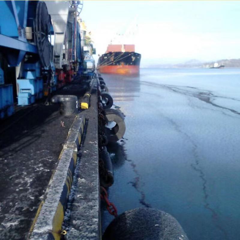 Cilindrul de tip marin apărătoare de cauciuc din docul marin pentru barca cheii cheii din doc