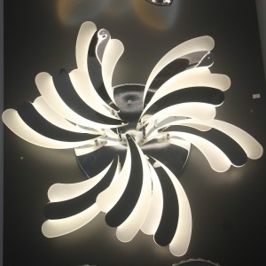 led plafon lamp ă Styllish PC capac cu rezistente la ultraviolete și împotriva îngălbenirii