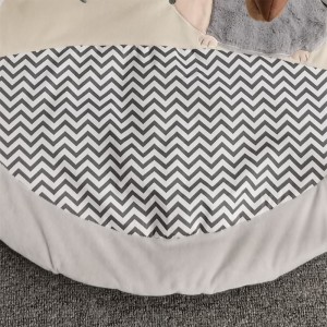 Rotunzi playmat- rat