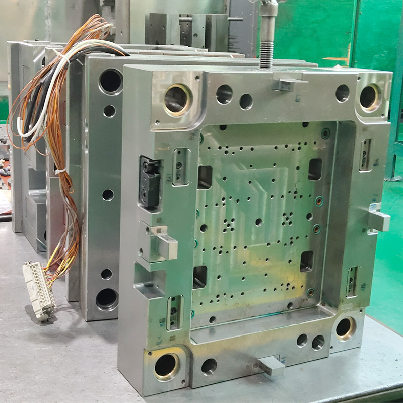 Jiading promovează relieful de sărăcie prin ocuparea forței de muncă în Chuxiong, Yunnan