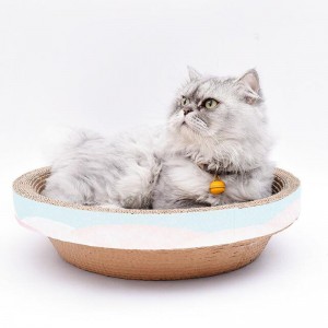 Cireșe pisica apucă castron