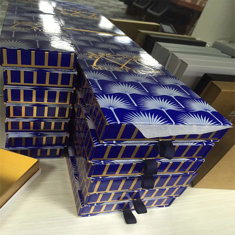 Virusulnune poate opri! Pentru a-mi oferi propria putere pentru redresarea economică mondială!