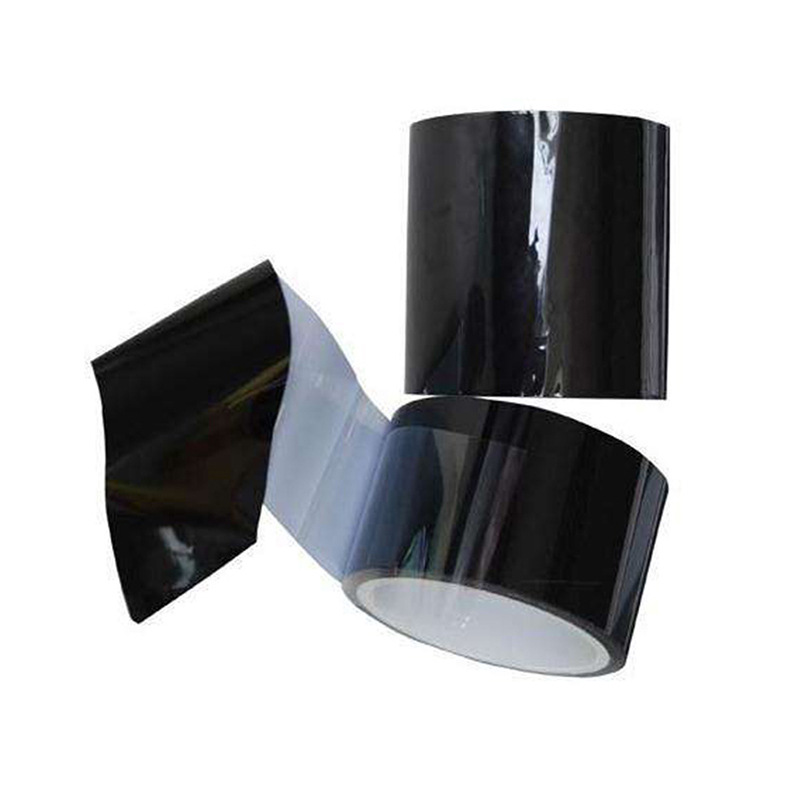 Multe avantaje ale lipiciului alb-negru după ruperea spectacolului