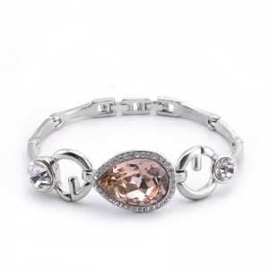 Bratara austriacă de cristal în formă de inimă