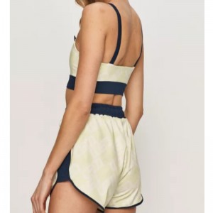 Costum de sport elastic