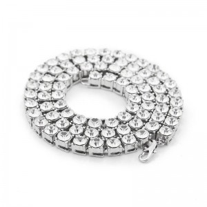 Hip-hopul este plin de lanțuri cubaneze