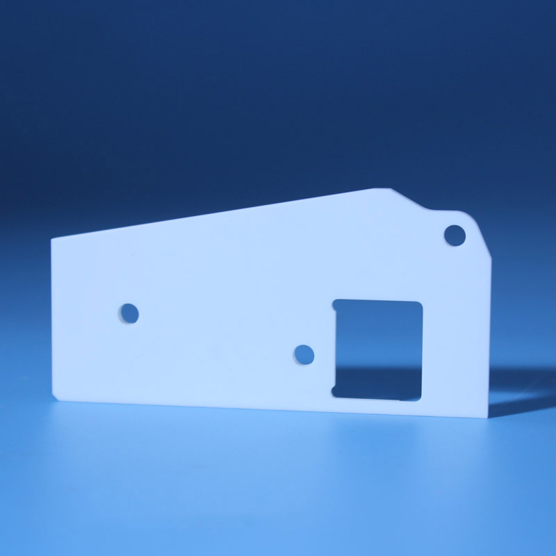 Care este fluxul de proces al producției ceramice aluminei?